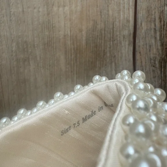 Dolce Vita Hallie Pearl Low Block Heel Sandal - Picture 3 of 6